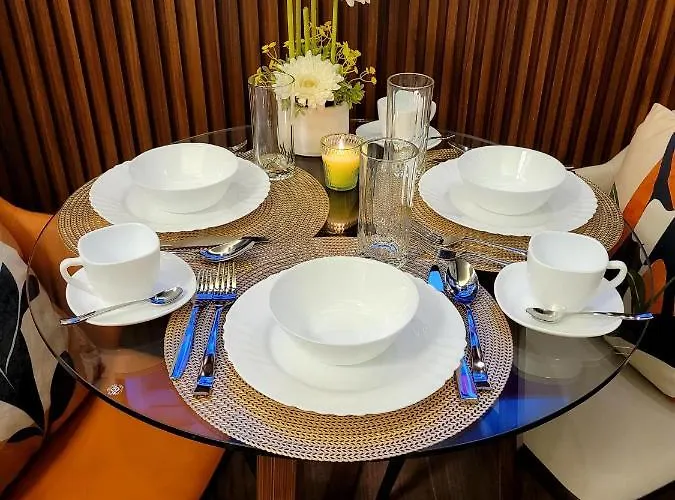 Elegant And Spacious In Air Residences Makati アパートホテル