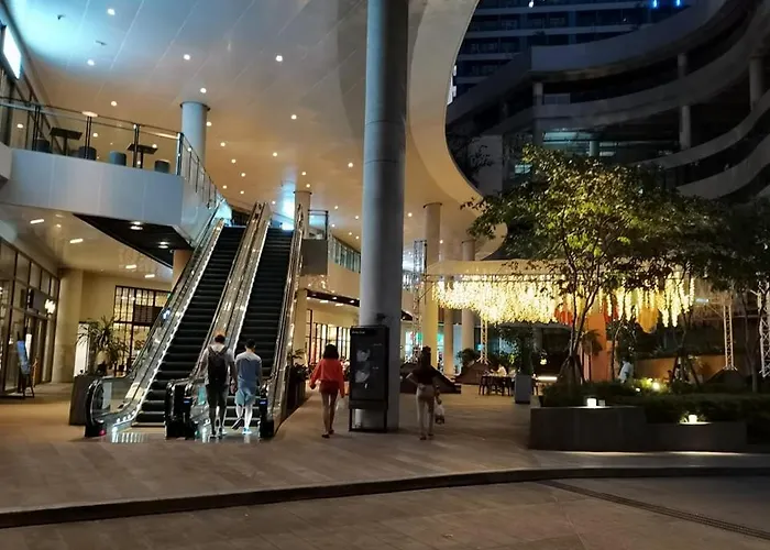 アパートホテル Elegant And Spacious In Air Residences Makati マニラ市