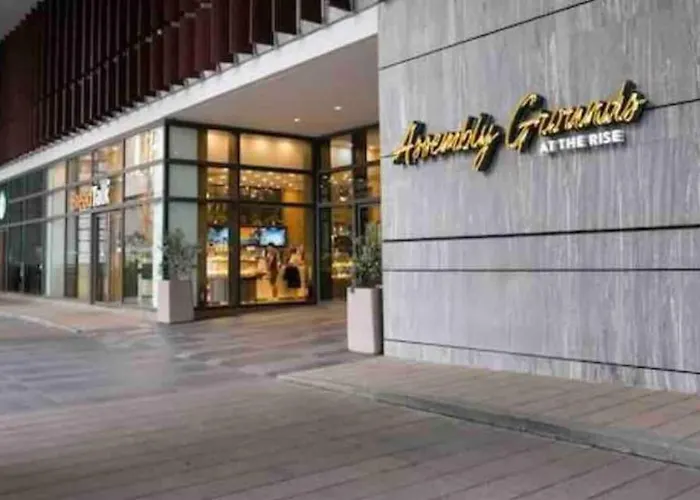 Elegant And Spacious In Air Residences Makati アパートホテル