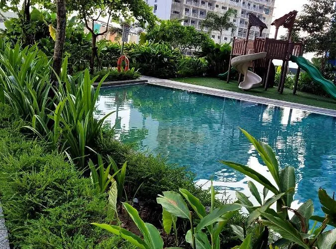 アパートホテル Elegant And Spacious In Air Residences Makati マニラ市